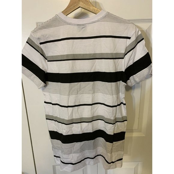 New Southpole Men's Sz M "NASA" Embroidered Logo T-Shirt‎ white black red NWT - Picture 7 of 7